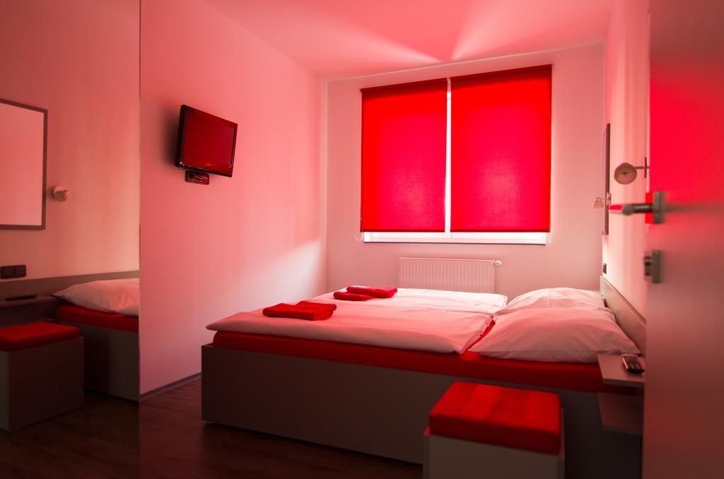 Pension Escrime Karlsbad Buitenkant foto